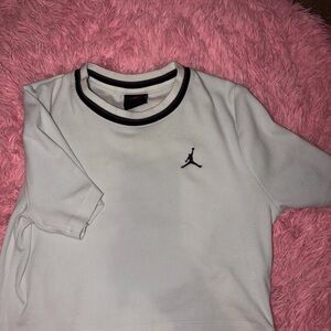 Jordan woman crop top size L from finish line